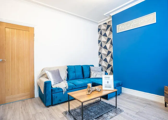 Stayzed E - Ng7 Free Wifi, Parking, Stylish House Near City Centre - Great For Tourists, Families, Contractors & Long Stays