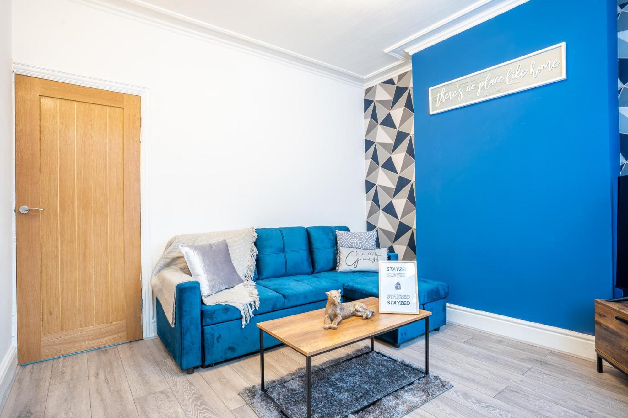 Stayzed E - Ng7 Free Wifi, Parking, Stylish House Near Centre - Great For Tourists, Families, Contractors & Long *