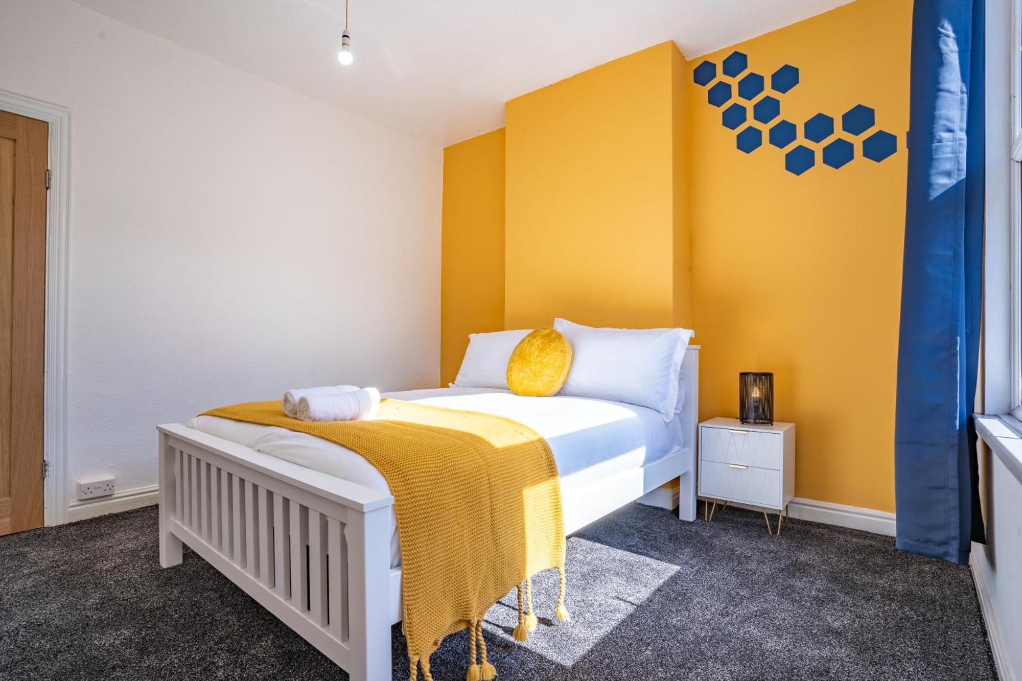 Vakantiehuis Stayzed E - Ng7 Free Wifi, Parking, Stylish House Near Centre - Great For Tourists, Families, Contractors & Long *