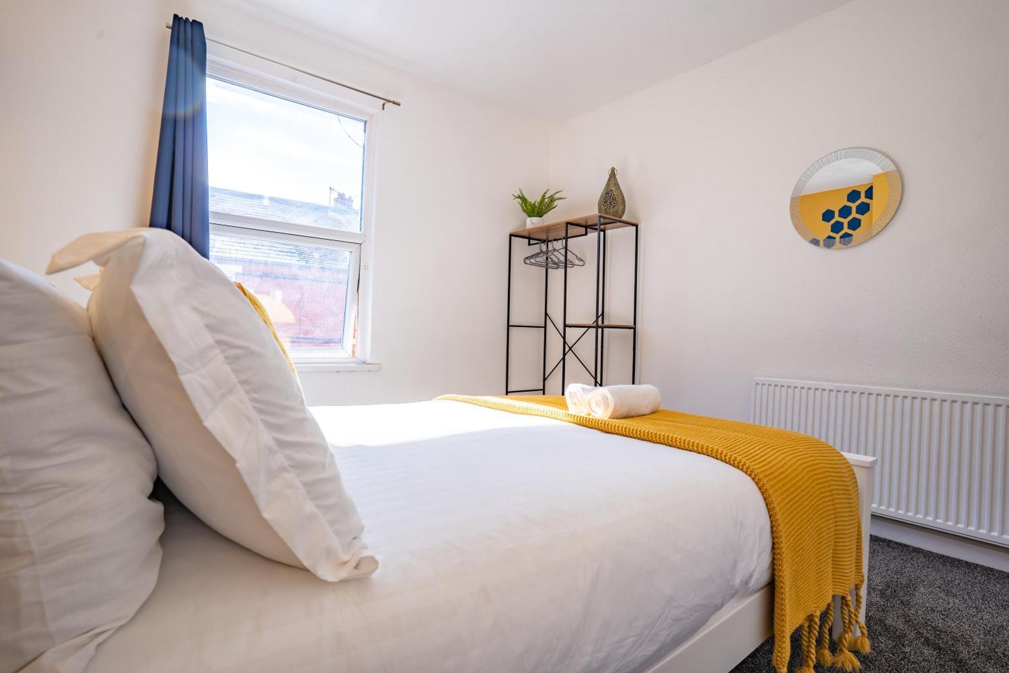 Stayzed E - Ng7 Free Wifi, Parking, Stylish House Near Centre - Great For Tourists, Families, Contractors & Long *